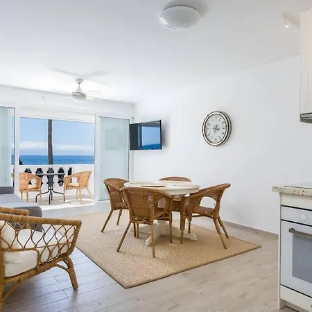 Modern, Cozy And Peaceful Oceanfront Oasis 圣地亚哥港